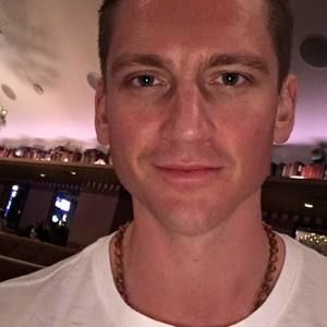 Meet your Posher, Nicholas